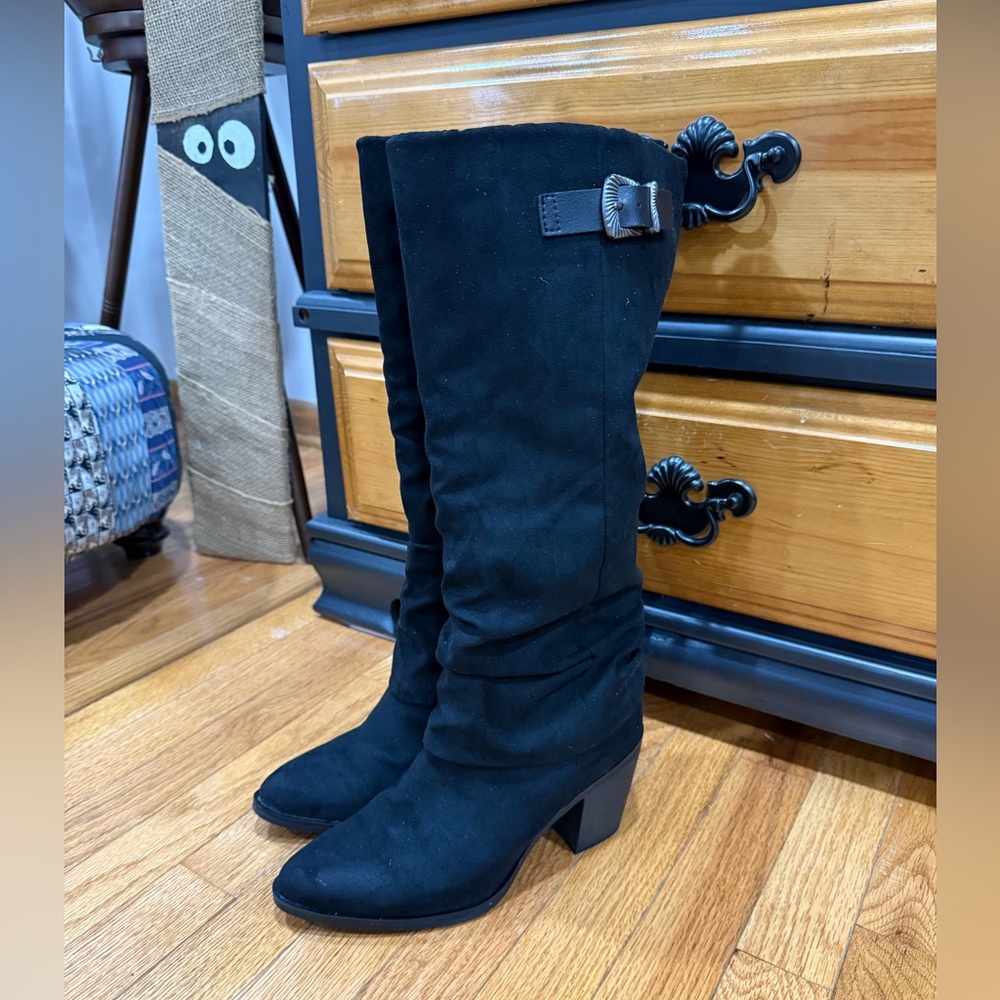 Black Knee-High Women's Boots